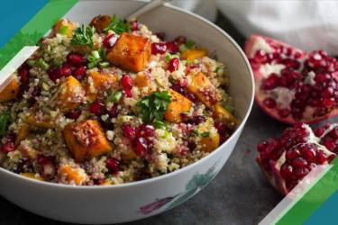 Ensalada de quinoa con calabaza y granada